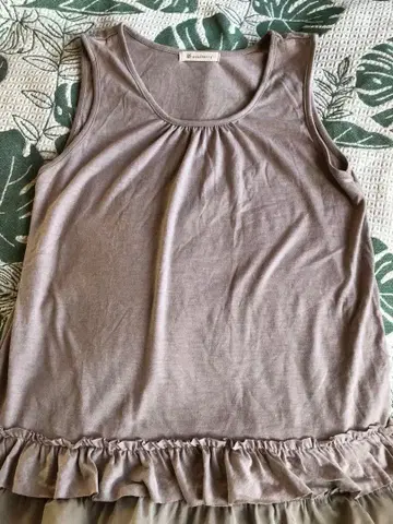 새상품급 서울베리 탱크탑 레이스 프릴 XL