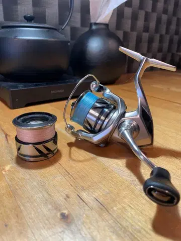 23 스트라딕 시마노 c2000s