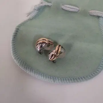 ITOI 트위스트 디자인 귀찌 실버 로즈 골드