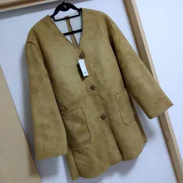 새상품 무스탕 코트 LL 사이즈 베이지