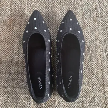 VIVAIA 도트 무늬 플랫슈즈