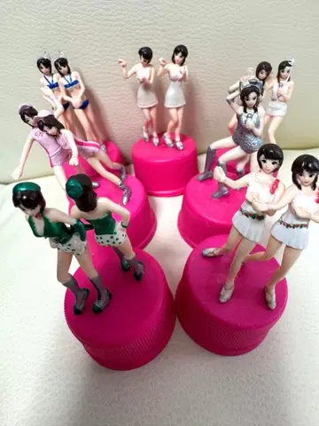 핑크 레이디 병뚜껑 7개