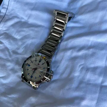 tommyhilfiger 화이트 다이얼 스테인리스 밴딩 시계 정크