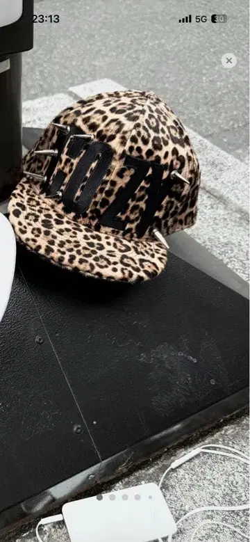 [ 지금만 이 가격! ] cozy world wide 초레어 캡