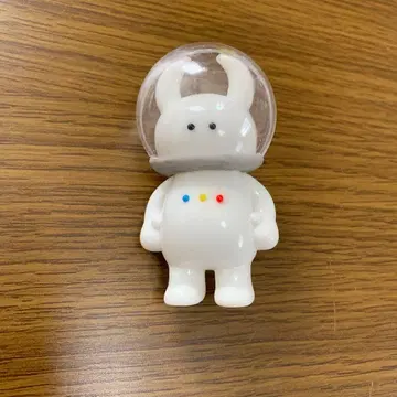 우아모우 우주비행사