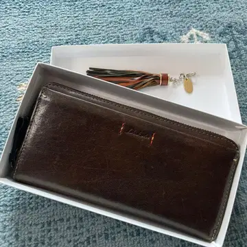 Dakota 다코타 태슬 참 포함 장지갑