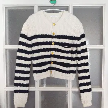 MACPHEE 보더 니트 가디건 골드 버튼