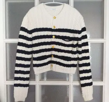 MACPHEE 보더 니트 가디건 골드 버튼