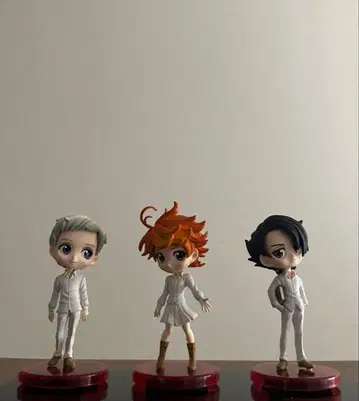 약속의 네버랜드 피규어 3체