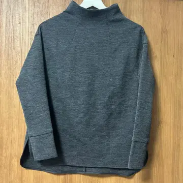 [ 자유구 ] 하이넥 울 혼방 티셔츠 그레이