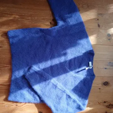 보라색 긴팔 스웨터 유나이티드 애로우즈