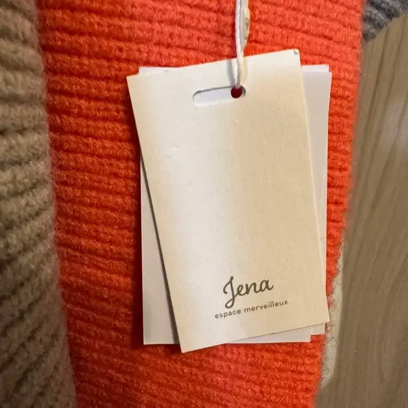 4번째 상품 이미지