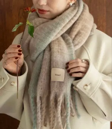 hinari 체크 볼륨 프린지 머플러 브라운