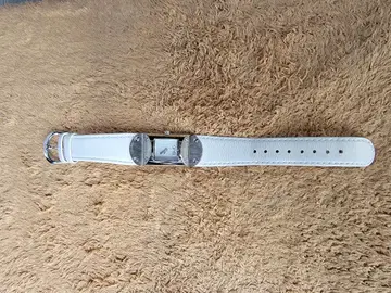 D&G 화이트 가죽 아날로그 여성용 손목시계