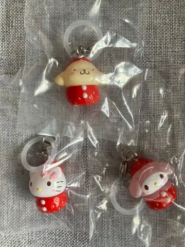 산리오 딸기 메지루시 액세서리 마이멜로디 헬로키티 폼폼푸딩