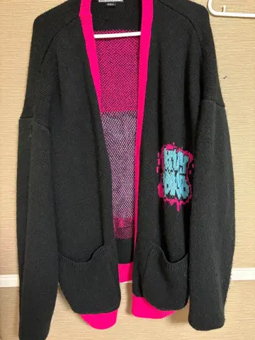 갈피 니트 가디건