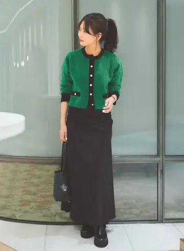 루니 바이컬러 숏 가디건