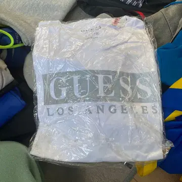 GUESS 화이트 T셔츠 XL