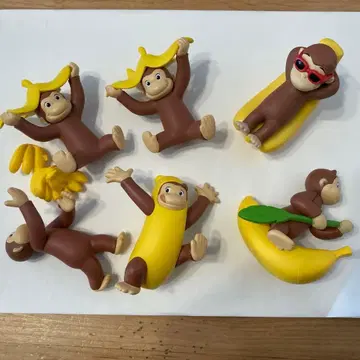 호기심 많은 조지 가샤폰 세트