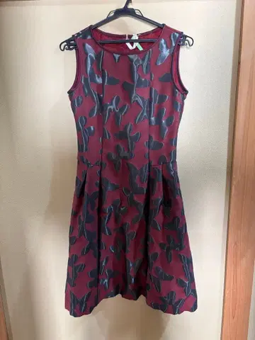 버건디 카모플라쥬 패턴 원피스 사이즈 2 자켓 포함