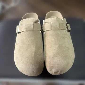 베이지 스웨이드 느낌 슬립온 36 사이즈