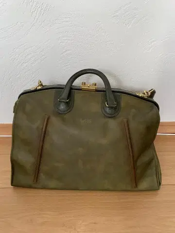 올리브 그린 가죽 보스턴 백