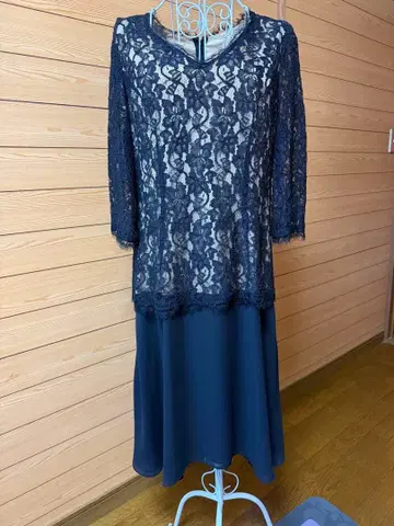 CHRIS CELIN 블랙 레이스 드레스