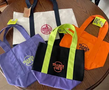 [ 미사용 새상품 ] 트레이더 조스 미니 토트 백 택 포함 [ 한정품 ]