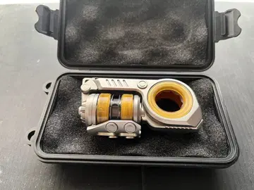 음차 내장 수류탄형 피젯 토이