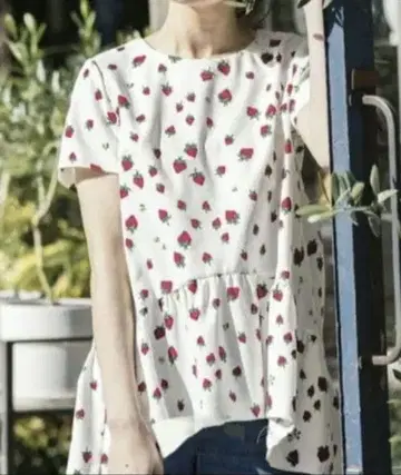 로즈 티아라 스트로베리 블라우스 42