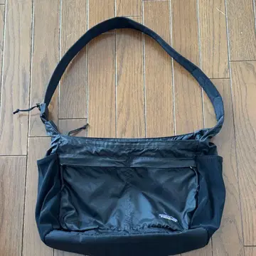 patagonia LIGHTWEIGHT TRAVEL COURIER 블랙