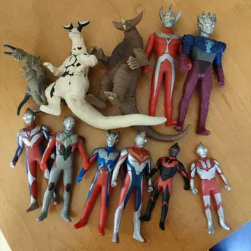 울트라맨 피규어 세트 11체