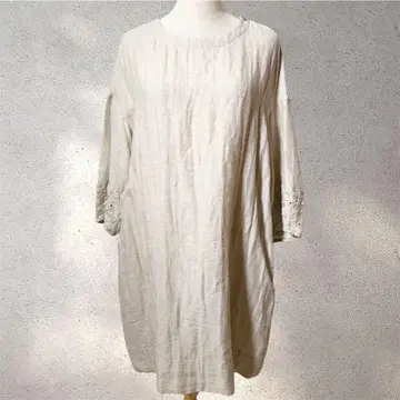 [잔니로 주디체] 40/원피스/베이지/자수/쿨넥/긴팔