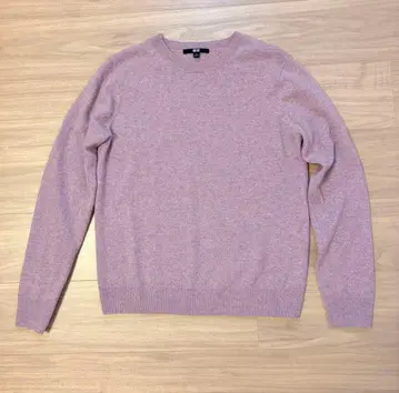 유니클로 캐시미어 쿨넥 스웨터