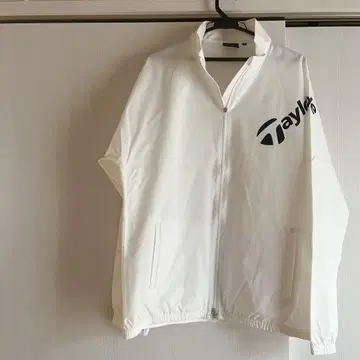 TaylorMade 화이트 자켓 XO 골프