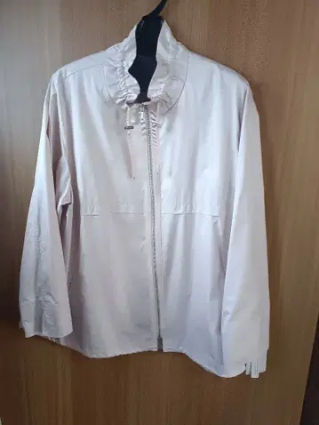 로브제 빅 사이즈 얇은 소재 나일론 후드티 점퍼