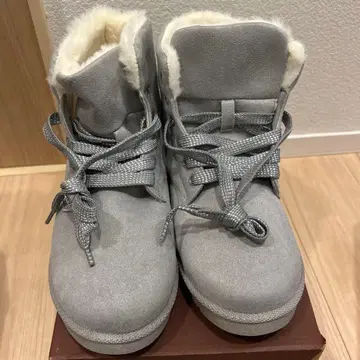 새상품 kitson 그레이 어그 부츠 S 사이즈