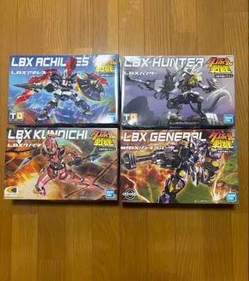 LBX 프라모델 4종 세트 (아킬레스, 헌터, 쿠노이치, 제너럴)