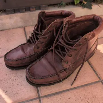 NUNNBUSH 브라운 가죽 하이컷 모카신 부츠