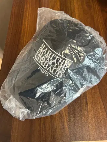 마리테 로고 캡