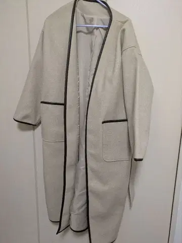 베이지 롱 코트 허리 벨트 포함