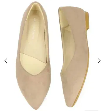 미사용 새상품 스틸레토 플랫 23.5