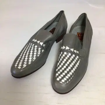 엠마누엘 웅가로 가죽 로퍼 그레이 꼬임 디자인 로퍼