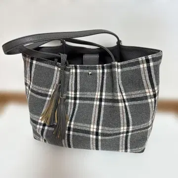 리버서블 (그레이 체크 무늬 + 그레이) 토트백 태슬 포함