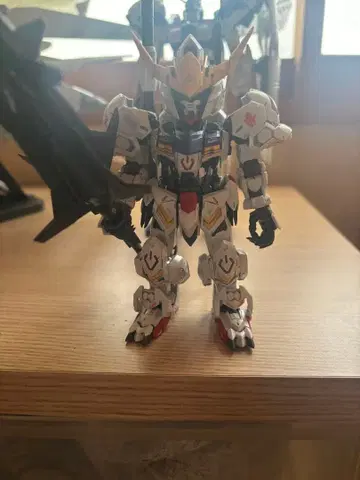 건담 프라모델 완성품 묶음 판매