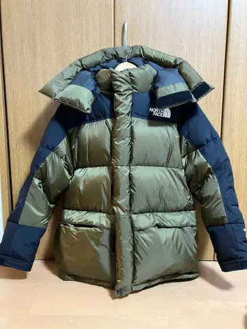 THE NORTH FACE 힘 다운 파카 카키 블랙 M