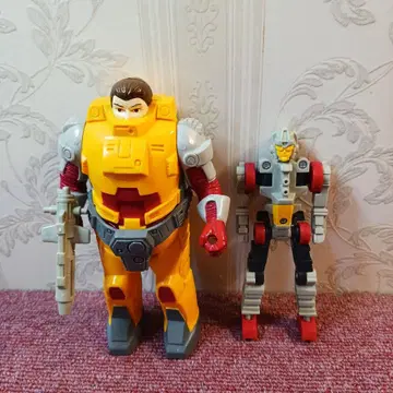 트랜스포머 초신 마스터 포스, 프리텐더 랜더