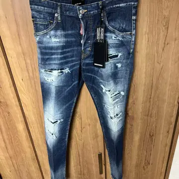 DSQUARED2 스케이터 진 사이즈 46