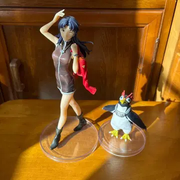 에반게리온 미사토 & 펭귄 피규어