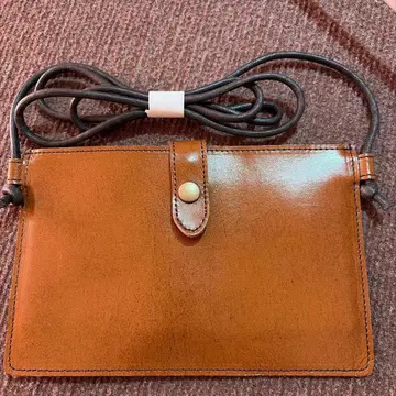 브라운 가죽 숄더백